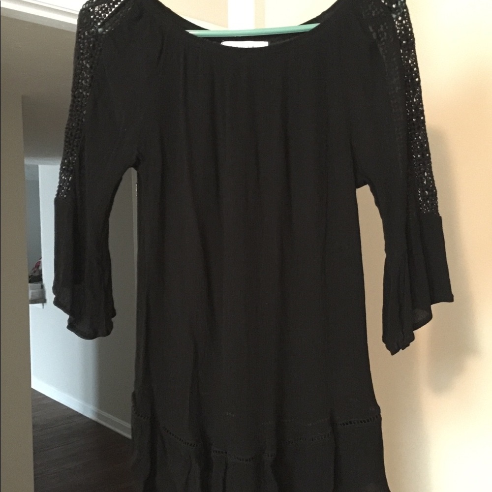 Mid sleeve blouse